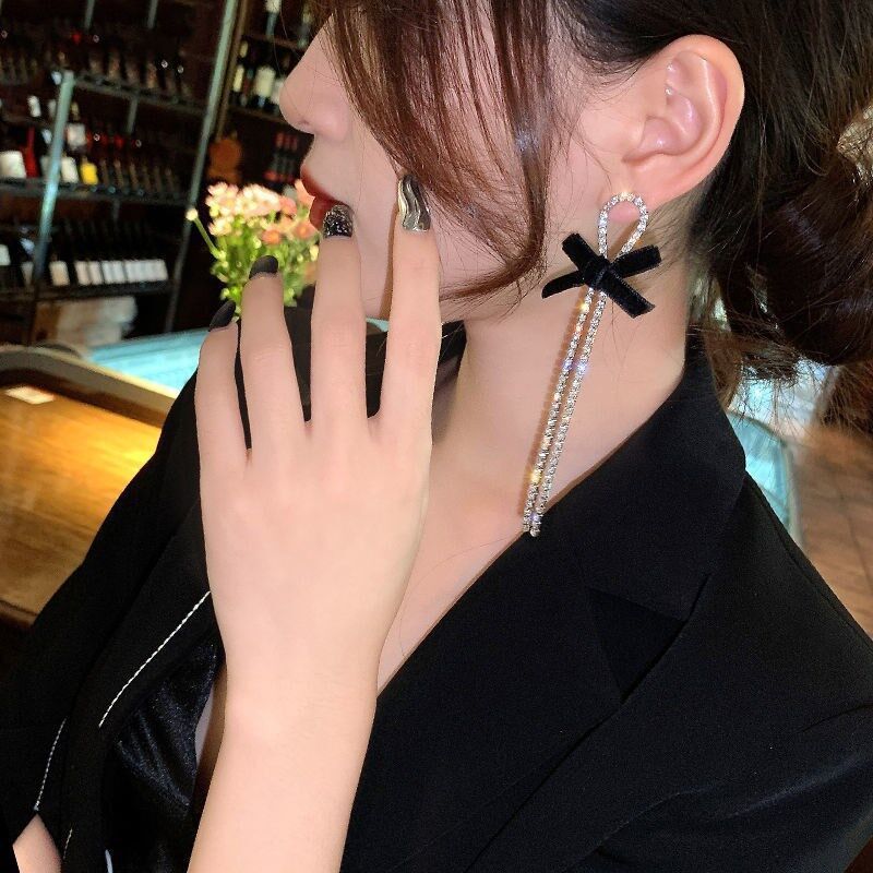 Sterling Silver Needle Light Luxury Tassel Earrings Banquet Style High-grade Long Earrings
