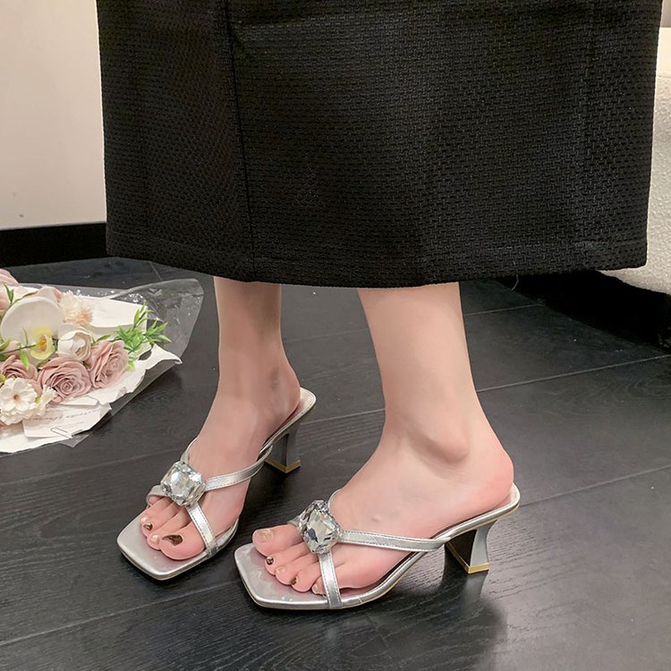 Square Headed Flat Slippers, Fashionable Slippers, Women's Low Heeled One-piece Cool Slippers