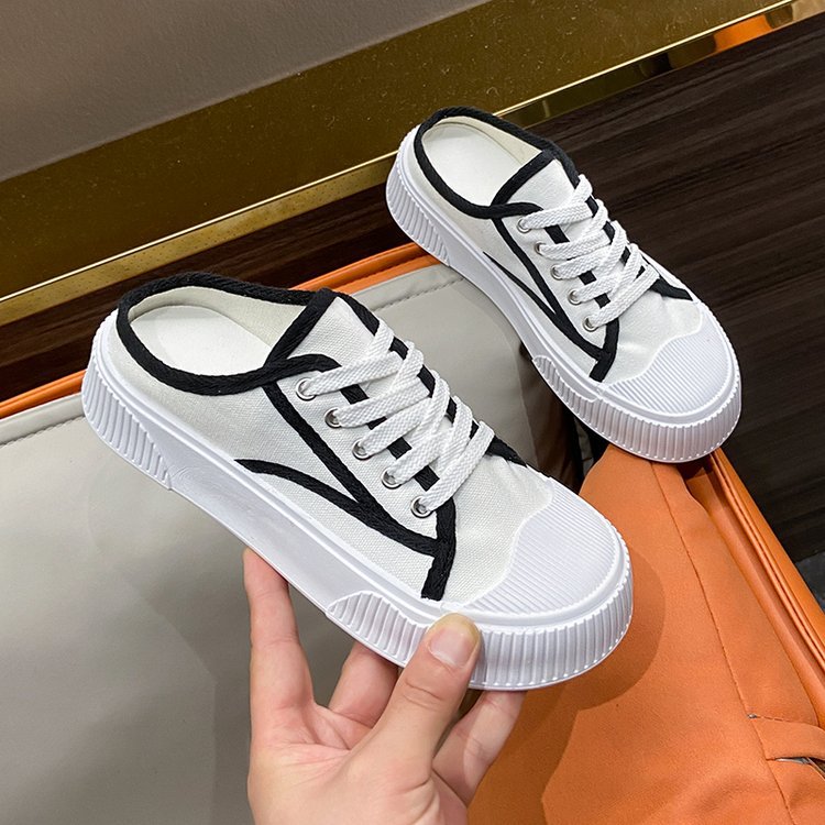 Stylish And Lightweight Casual Sneaker Women