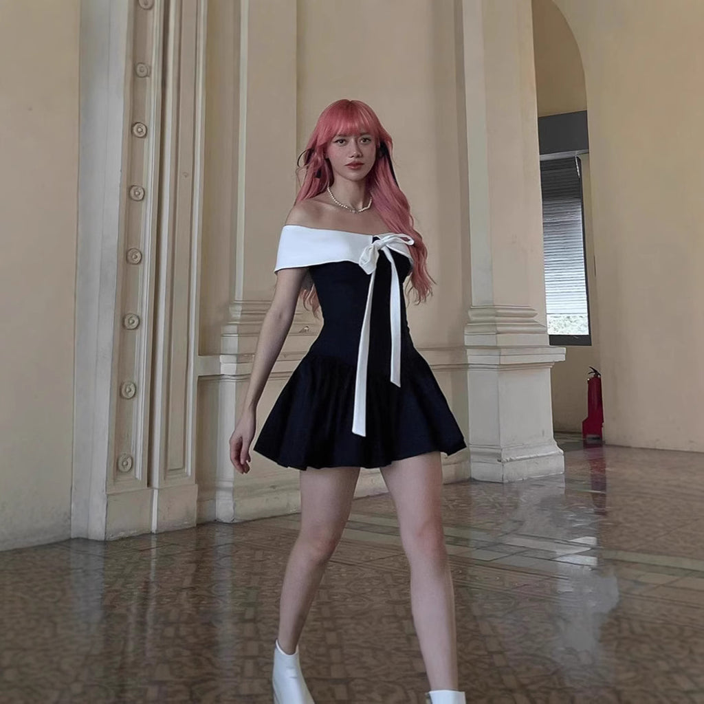Off-shoulder Bow Lace-up Waist Trimming Short-sleeved Dress