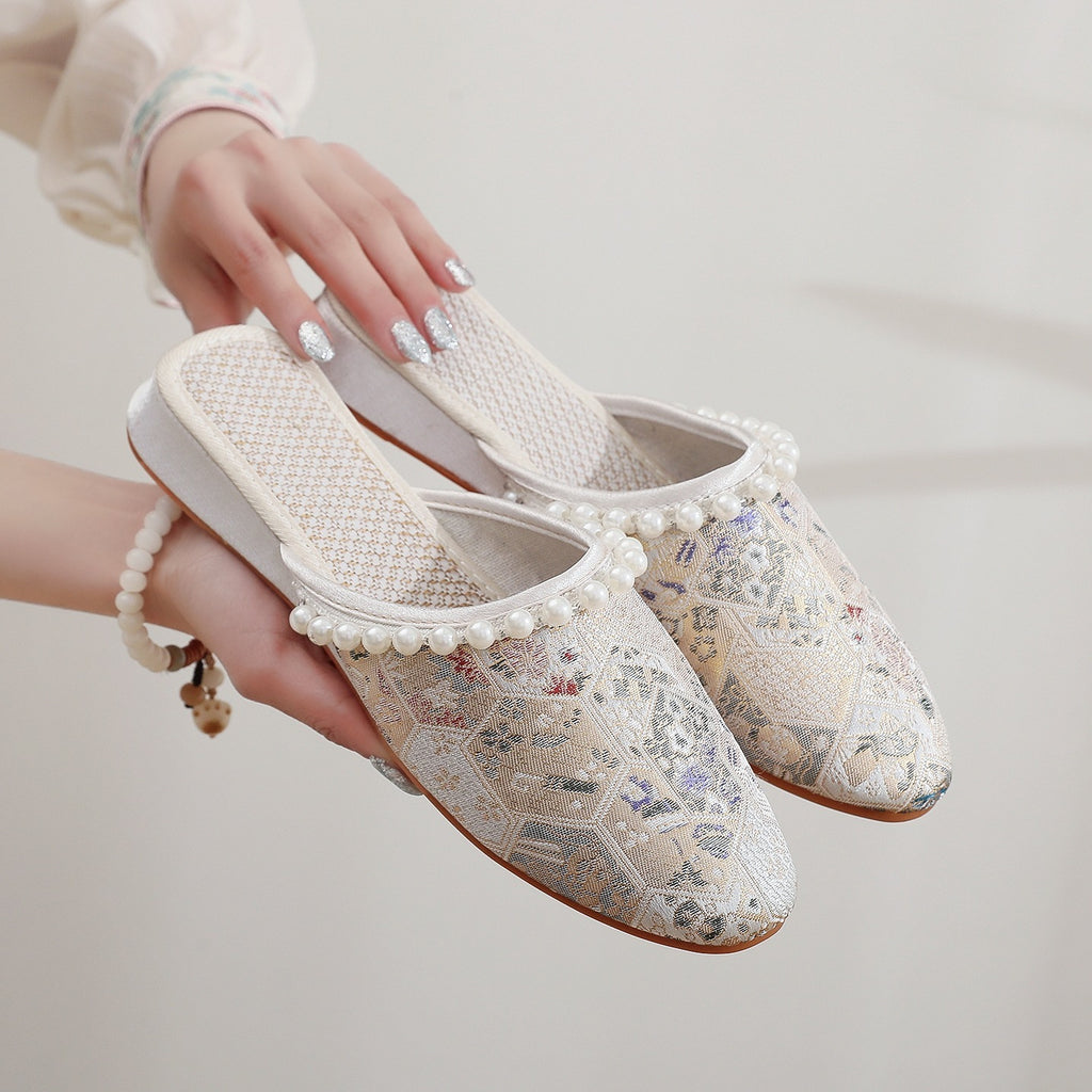 Summer New Cheongsam Ancient Style Mid Heel Embroidered Female Cloth Shoes