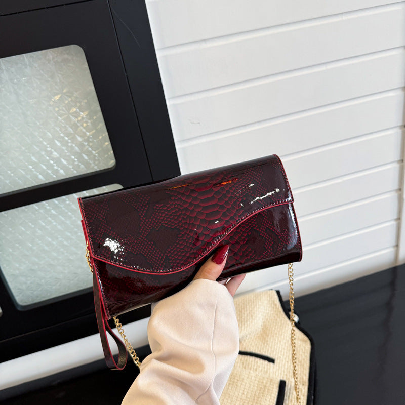Contrast Color Serpentine Chain Shoulder Messenger Bag