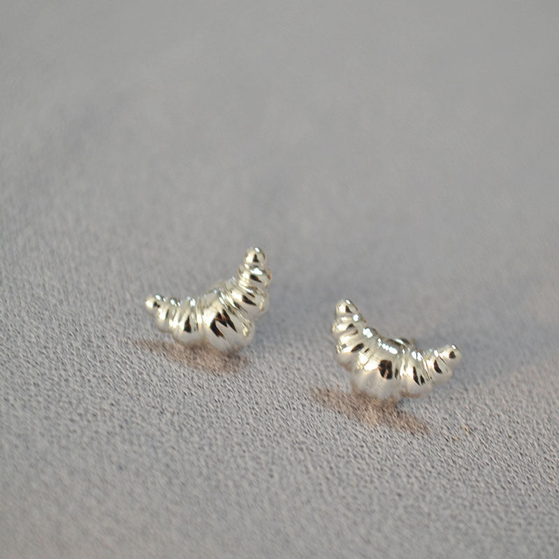 Japanese Minority Design Simple Personality Croissant Stud Earrings