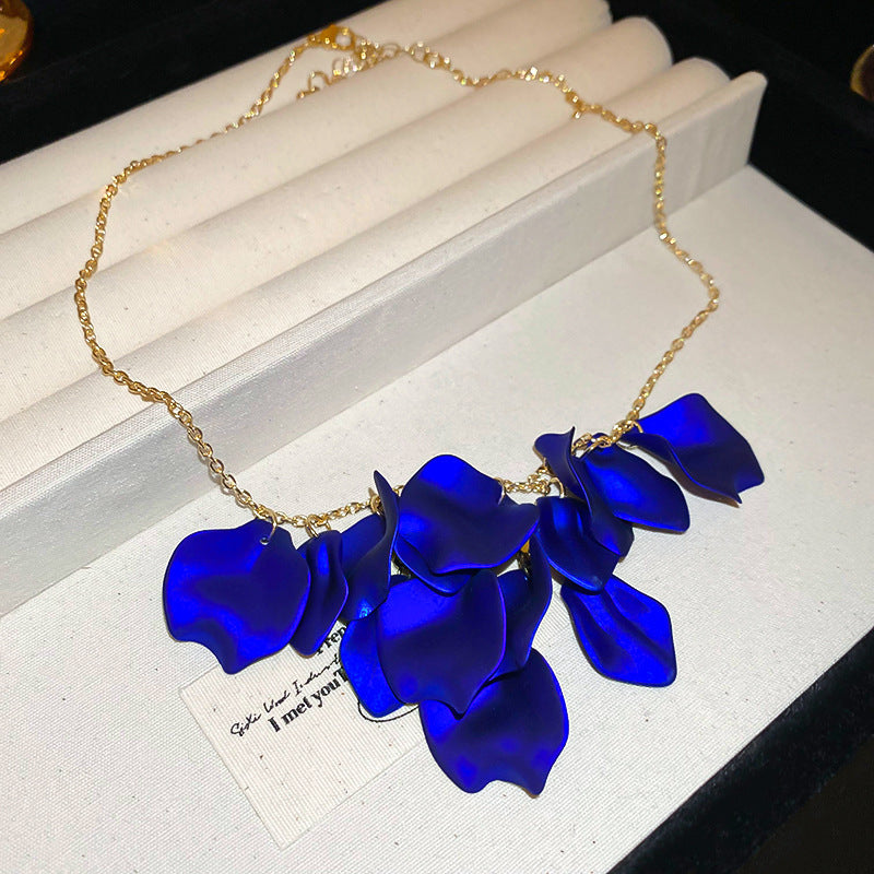 European And American Simple Petal Flower Tassel Clavicle Item