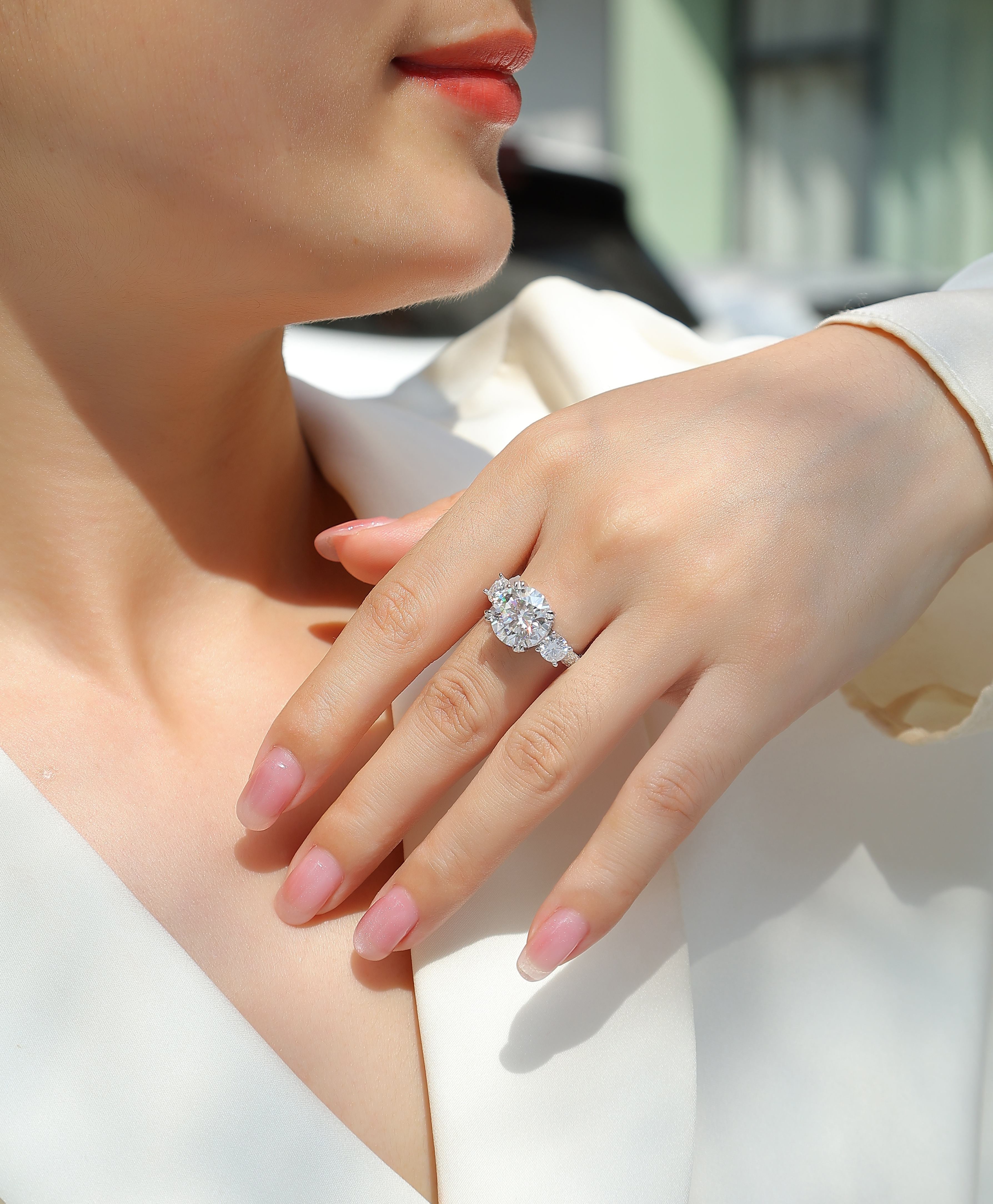 1Dazzling Stars - A Fashionable And Luxurious Jewelry Piece Set With 5-carat Moissan Diamond S925 Sterling Silver And Platinum-plated Diamond Prohibit TikTok sales